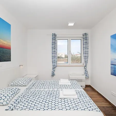 Miri * Privlaka (Zadar)