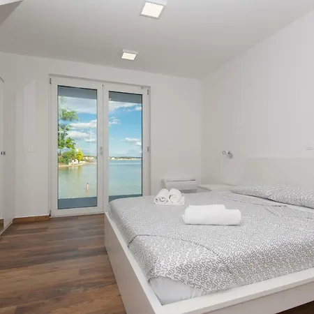 Miri Privlaka (Zadar)