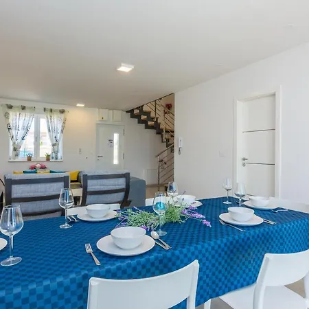 Miri プリヴラカ