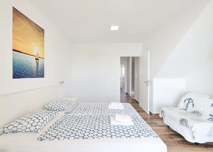 Miri Привлака